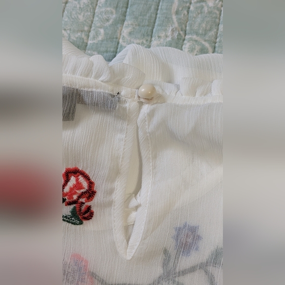 MaxSport White Sleeveless Dress with Floral Embroidery. NWOT Size 8. - Picture 5 of 10